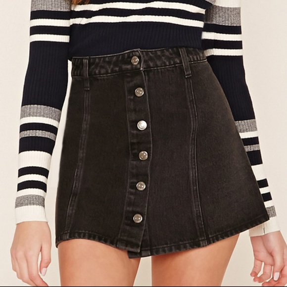 Forever 21 Dresses & Skirts - Black Denim Skirt